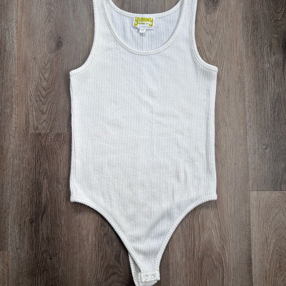 NWOT Yummy Women's White Ribbed Bodysuit